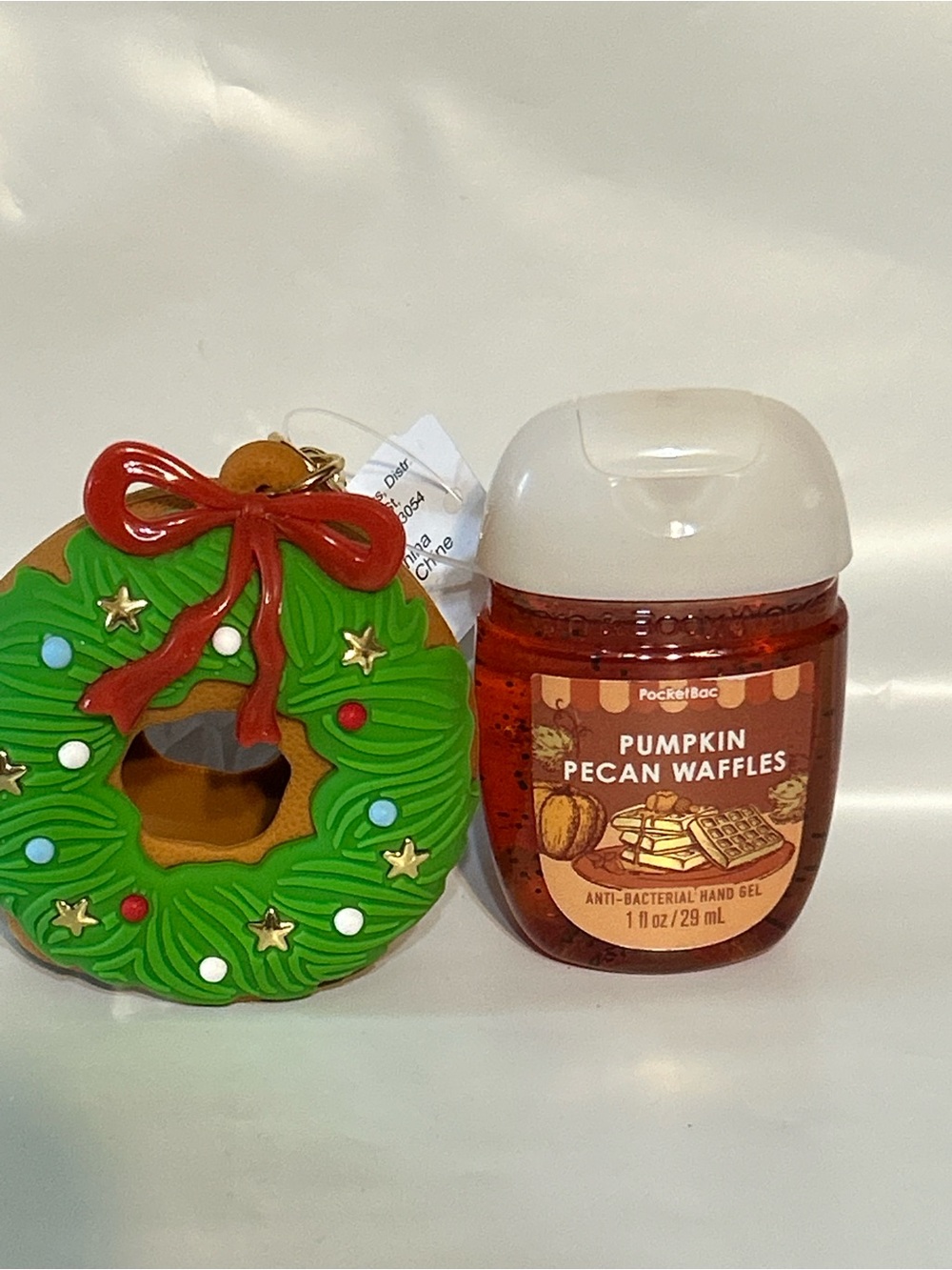 Bath & Body Works Pumpkin Pecan Waffles Hand Gel – Red & Green Packaging